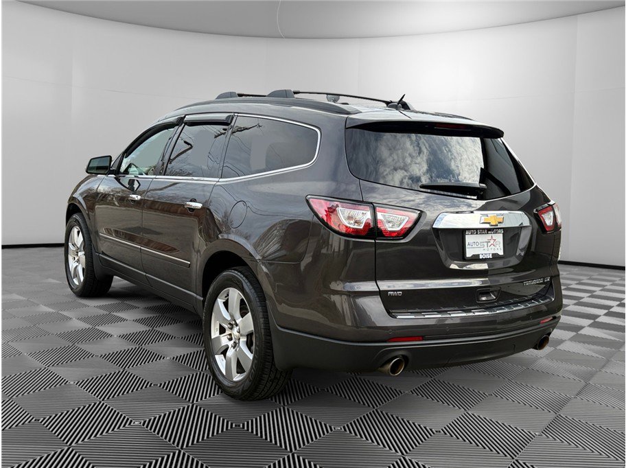 Used 2014 Chevrolet Traverse LTZ image 3