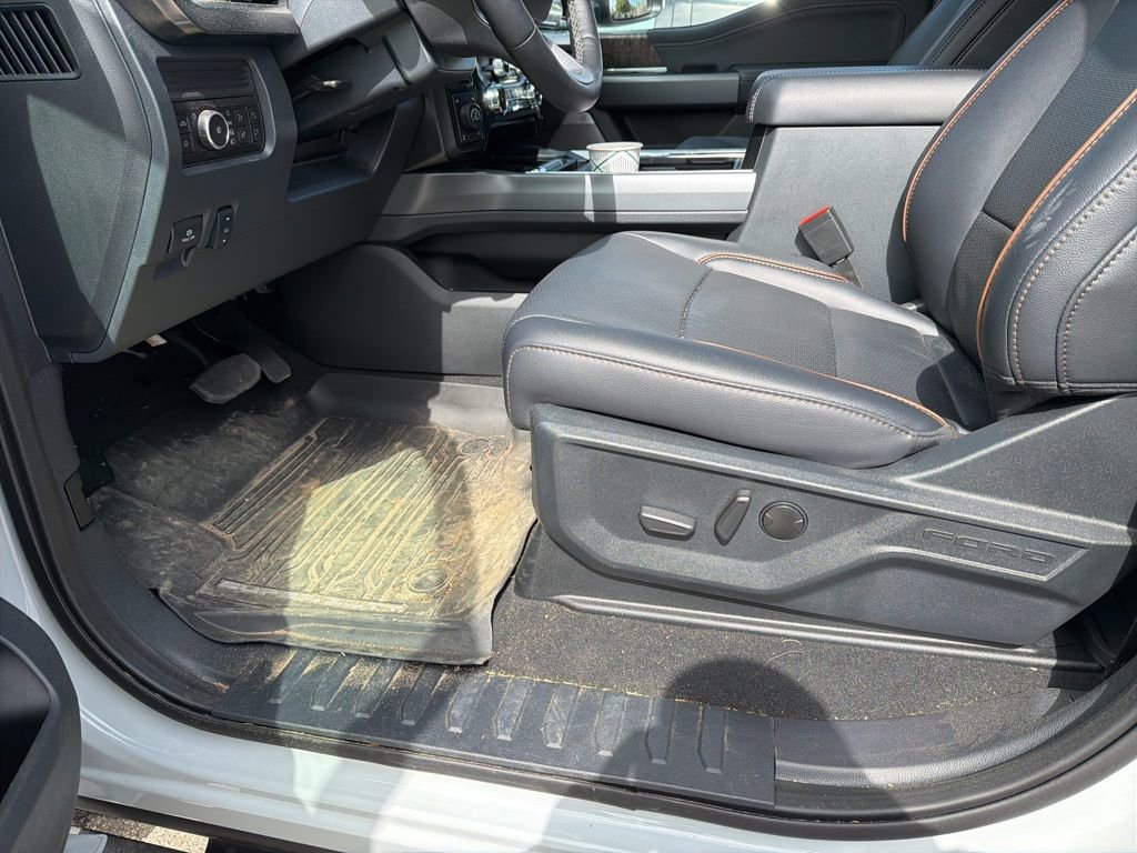 Used 2025 Ford F250 Lariat w/ Lariat Ultimate Package image 14