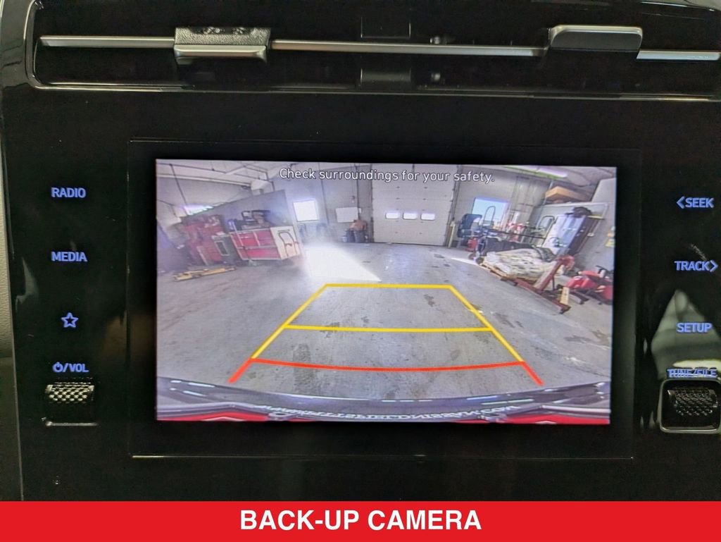 Used 2023 Hyundai Tucson SE image 24