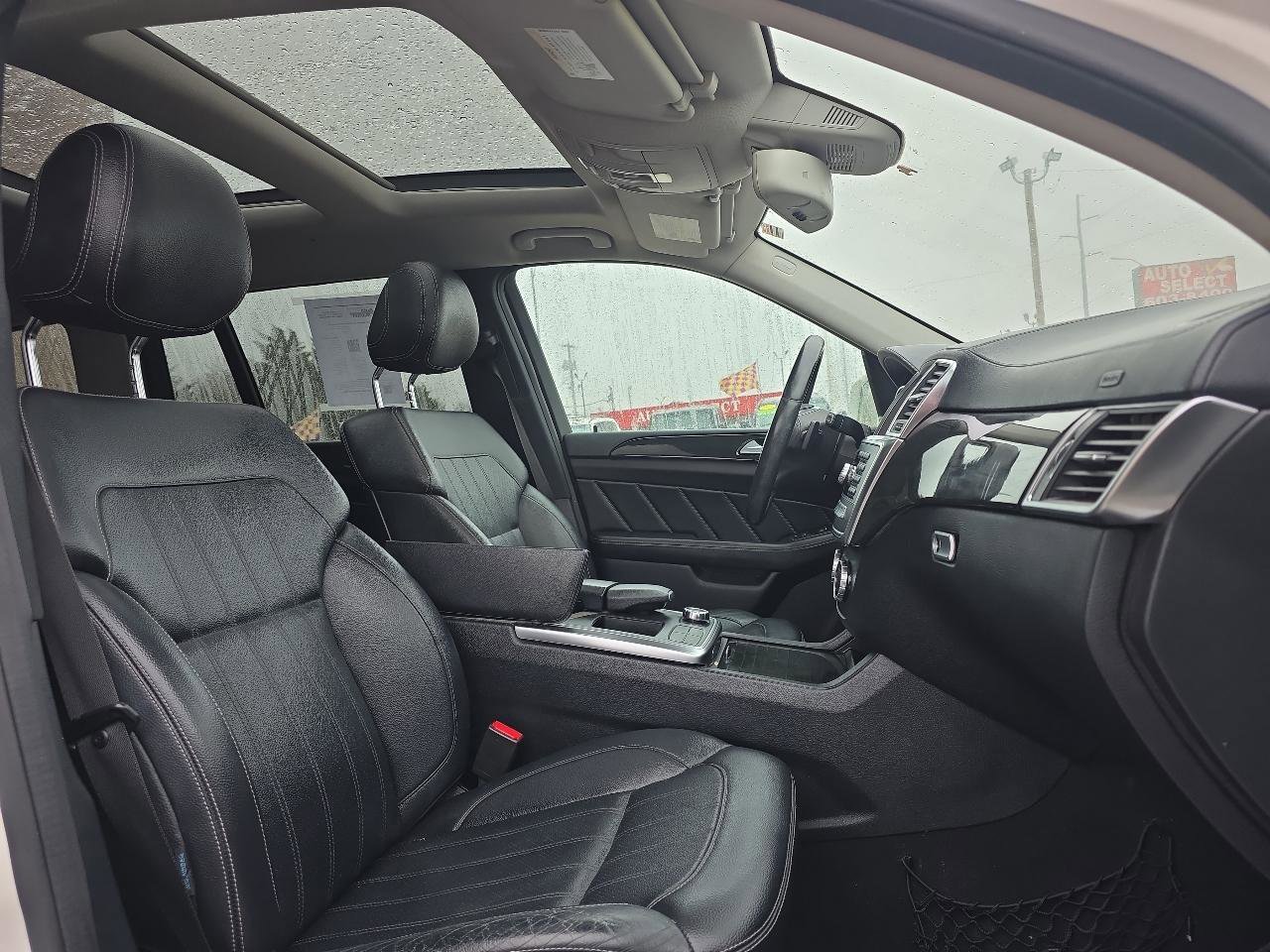 Used 2015 Mercedes-Benz GL 450 4MATIC image 23