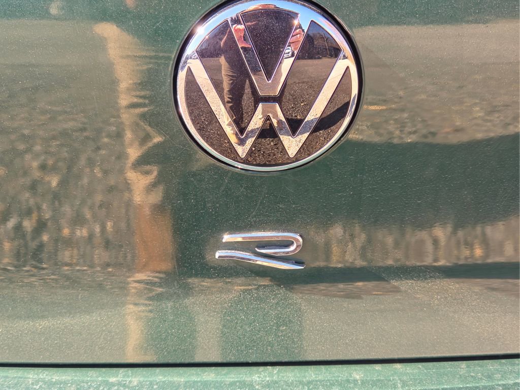 Used 2024 Volkswagen Golf R image 10