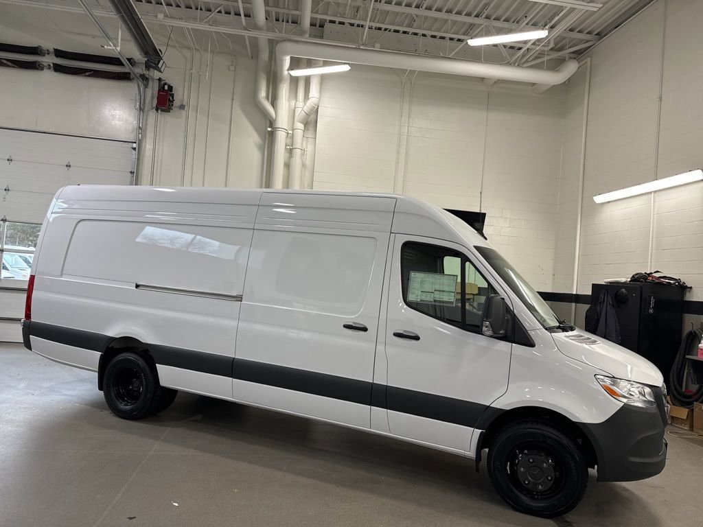 New 2025 Mercedes-Benz Sprinter 3500 image 8