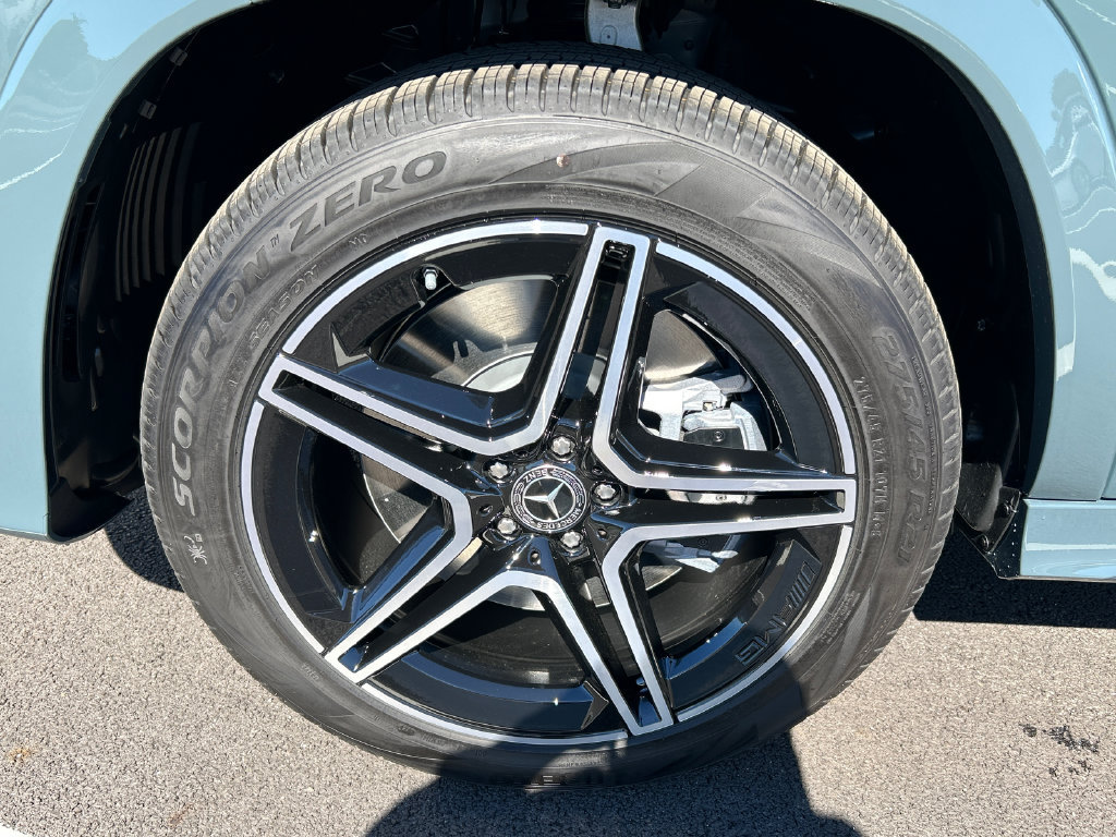 New 2027 Mercedes-Benz GLS 450 4MATIC image 35