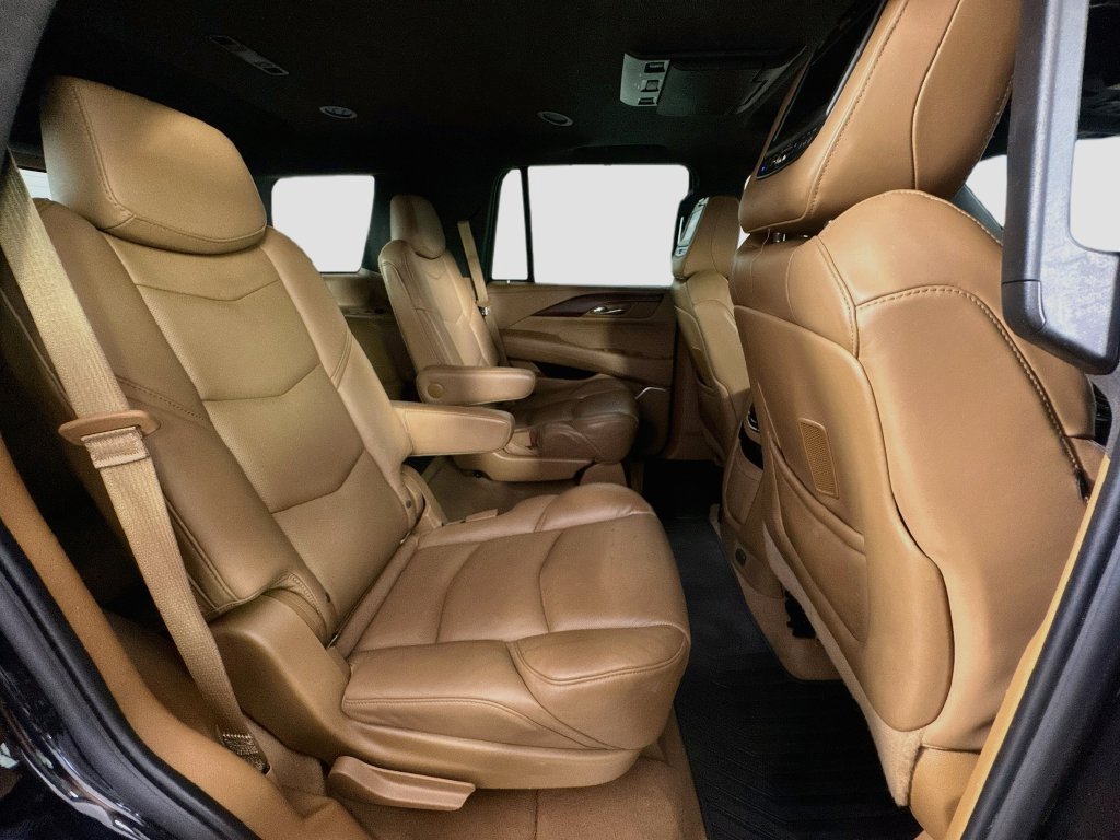 Used 2017 Cadillac Escalade Platinum AWD/4WD image 38