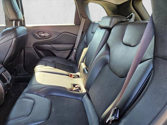 Used 2022 Jeep Cherokee Trailhawk AWD/4WD image 20