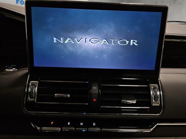 Used 2024 Lincoln Navigator Black Label image 15