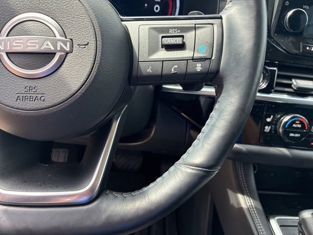 Used 2024 Nissan Pathfinder Platinum FWD image 23