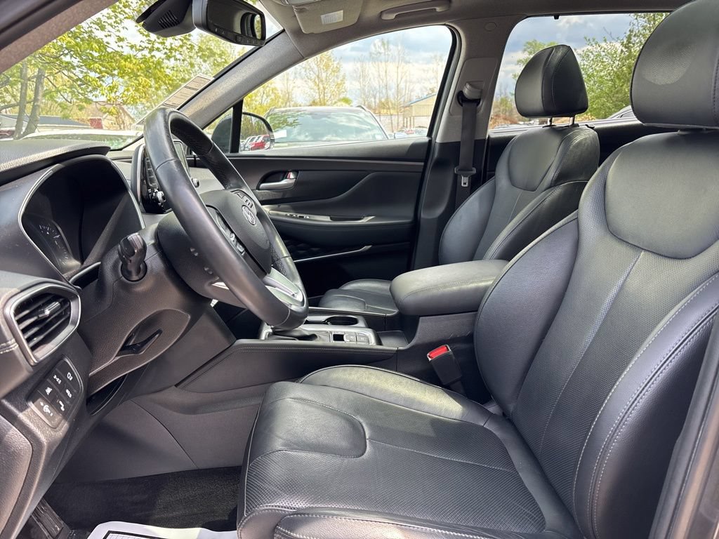 Used 2020 Hyundai Santa Fe Limited AWD/4WD image 16