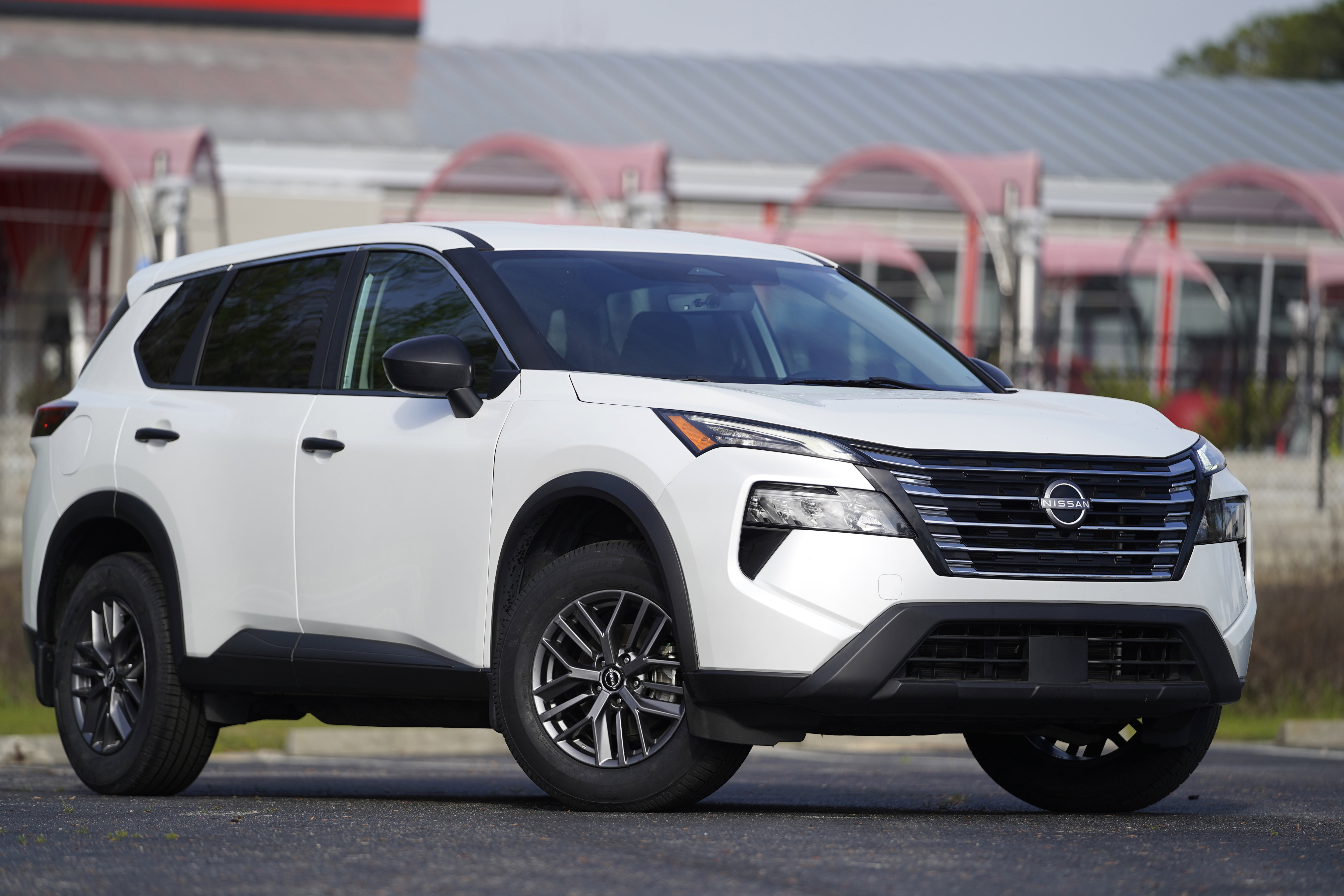 Used 2024 Nissan Rogue S image 2