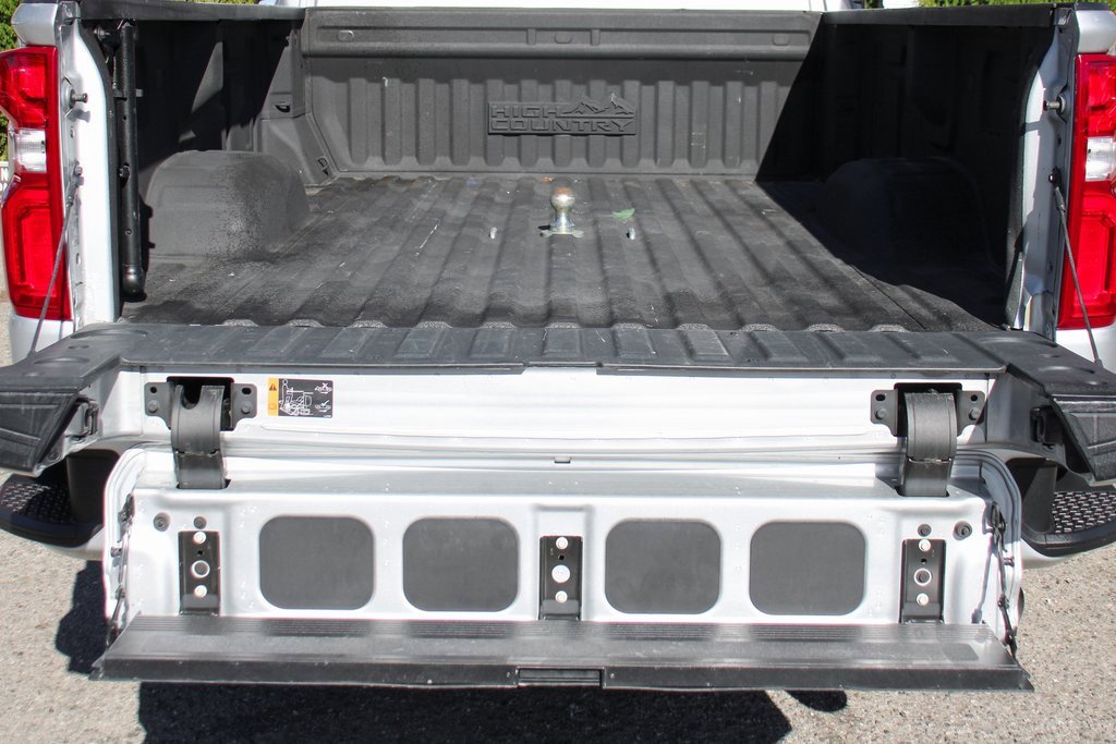 Used 2022 Chevrolet Silverado 2500 High Country image 9