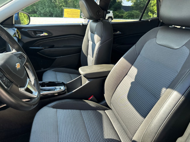 Certified 2024 Chevrolet Trax LT w/ LT Convenience Package FWD image 34