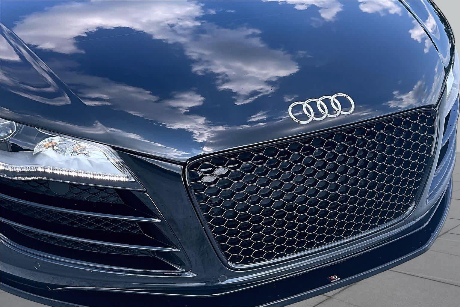 Used 2011 Audi R8 V10 AWD/4WD image 26