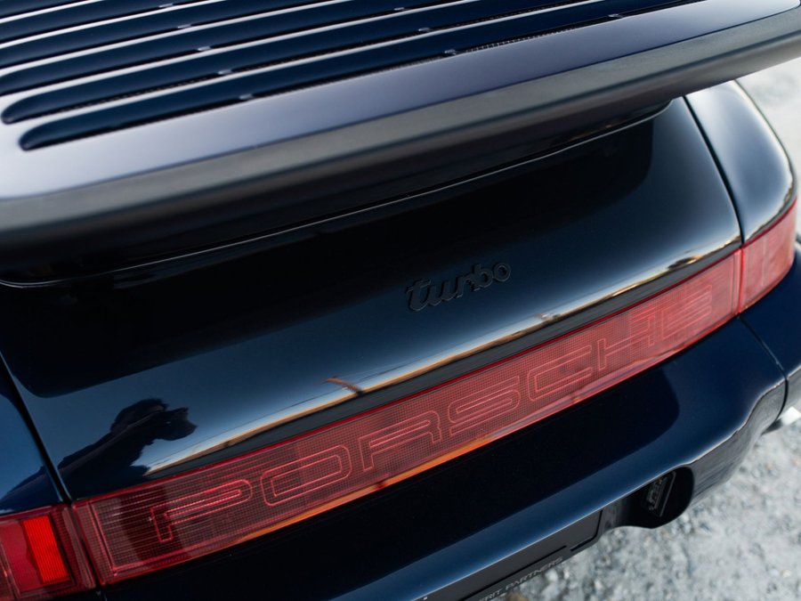 Used 1992 Porsche 911 Turbo image 10