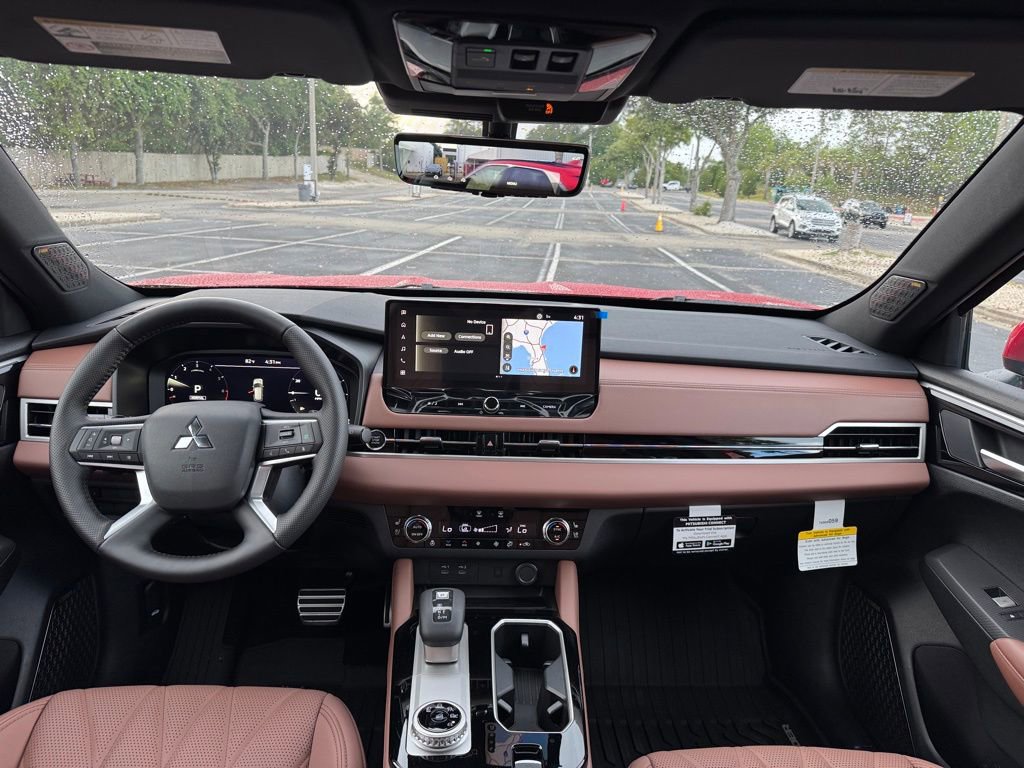 New 2025 Mitsubishi Outlander SEL image 25