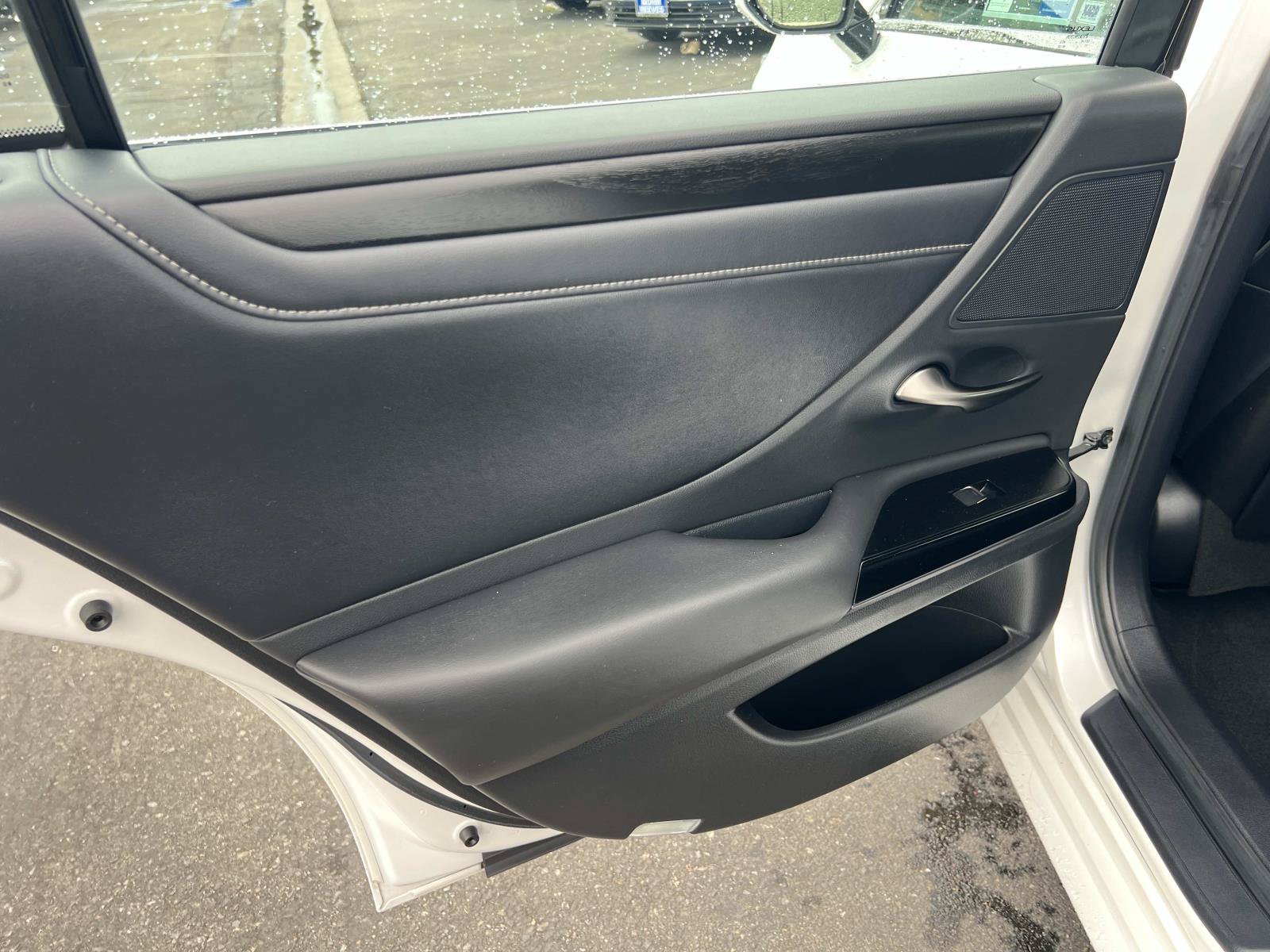 Used 2023 Lexus ES 350 w/ Premium Package FWD image 20