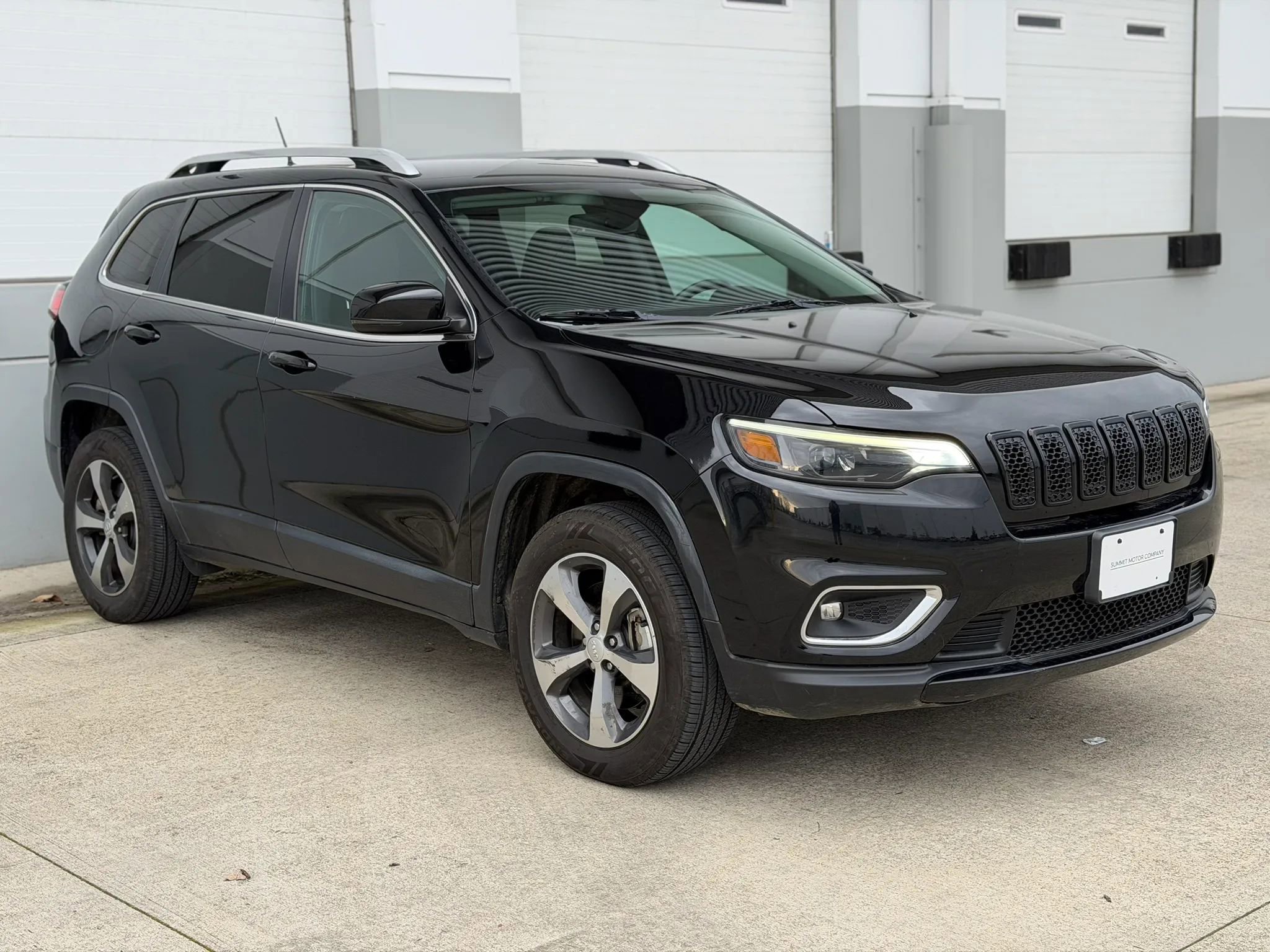 Used 2019 Jeep Cherokee Limited image 7