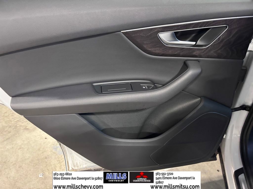 Used 2021 Audi Q7 3.0T Premium w/ Convenience Package image 11