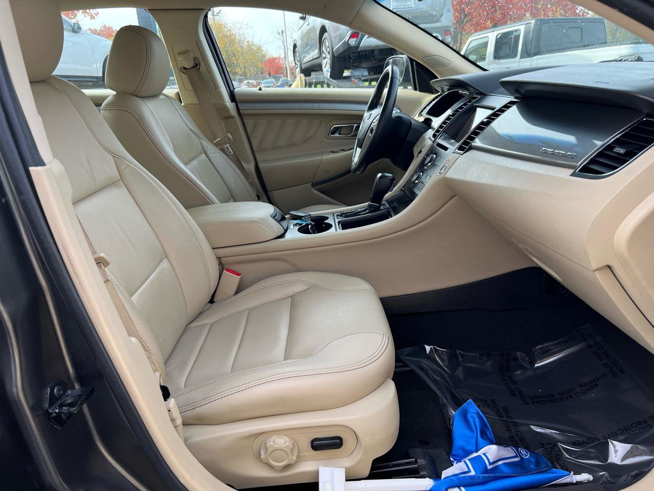 Used 2019 Ford Taurus SEL w/ Equipment Group 201A AWD/4WD image 16