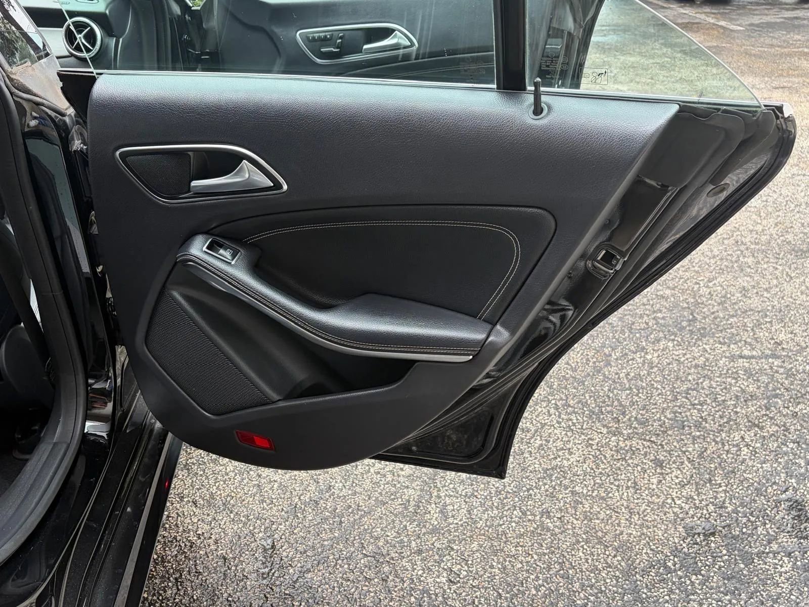 Used 2014 Mercedes-Benz CLA 250 w/ Sport Package image 21