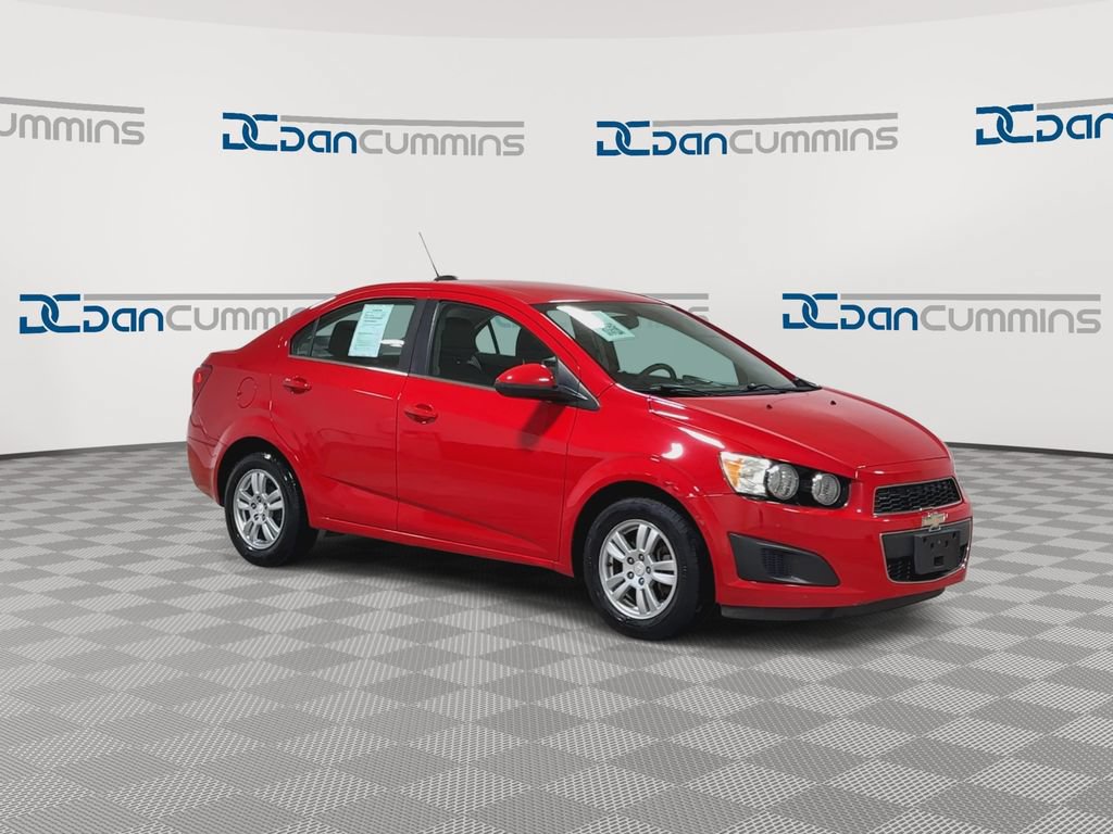 Used 2015 Chevrolet Sonic LT FWD image 2