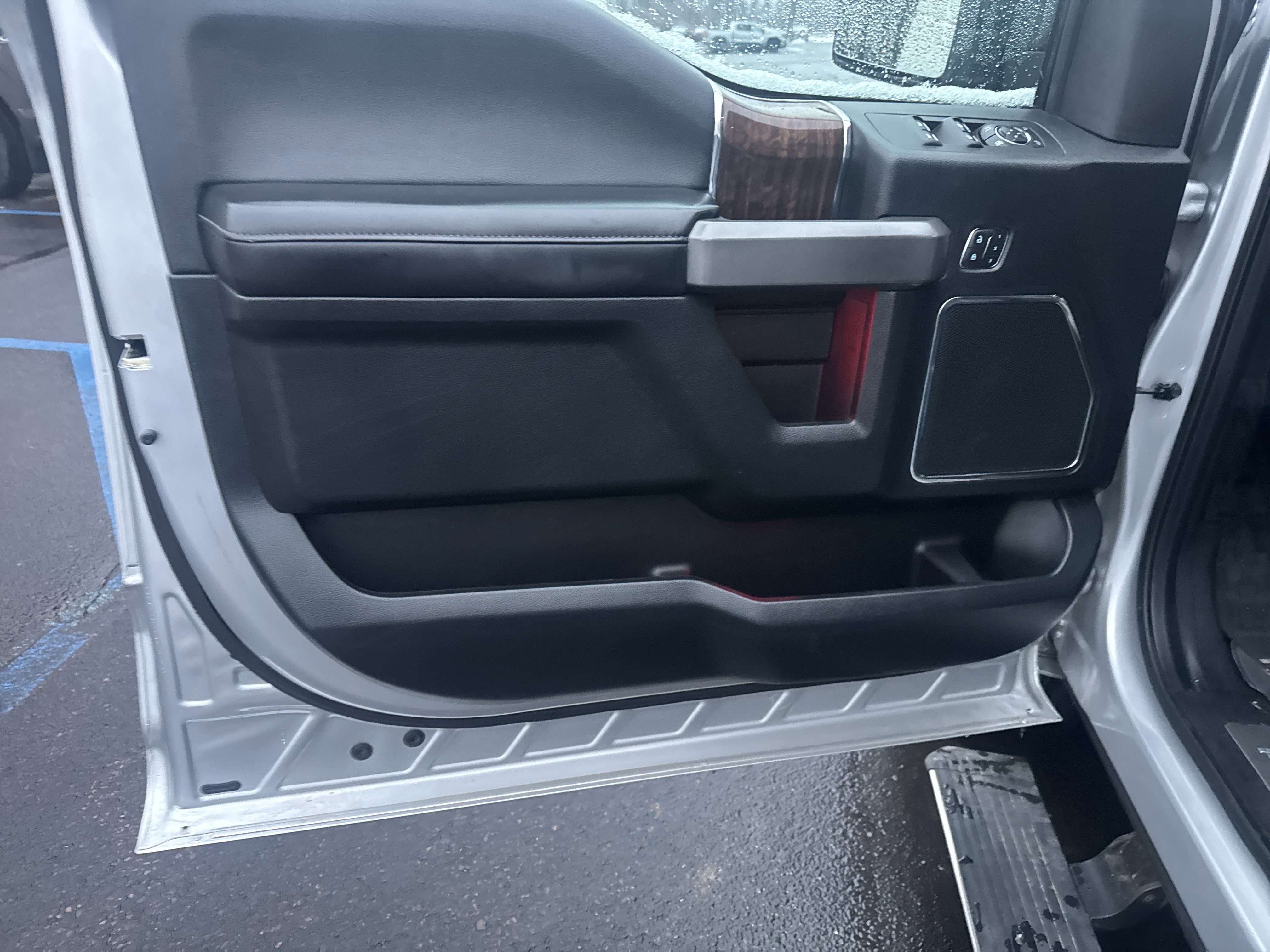 Used 2016 Ford F150 Platinum w/ Trailer Tow Package image 15