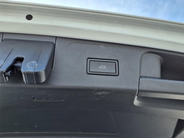 Used 2024 Volkswagen Atlas SE image 23