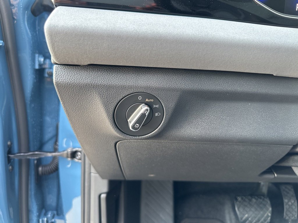 New 2025 Volkswagen Jetta SE image 13