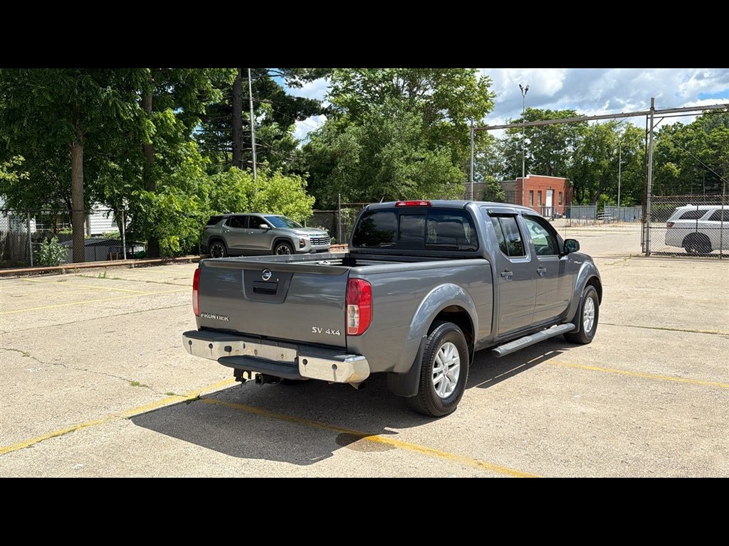 Used 2018 Nissan Frontier SV AWD/4WD image 5