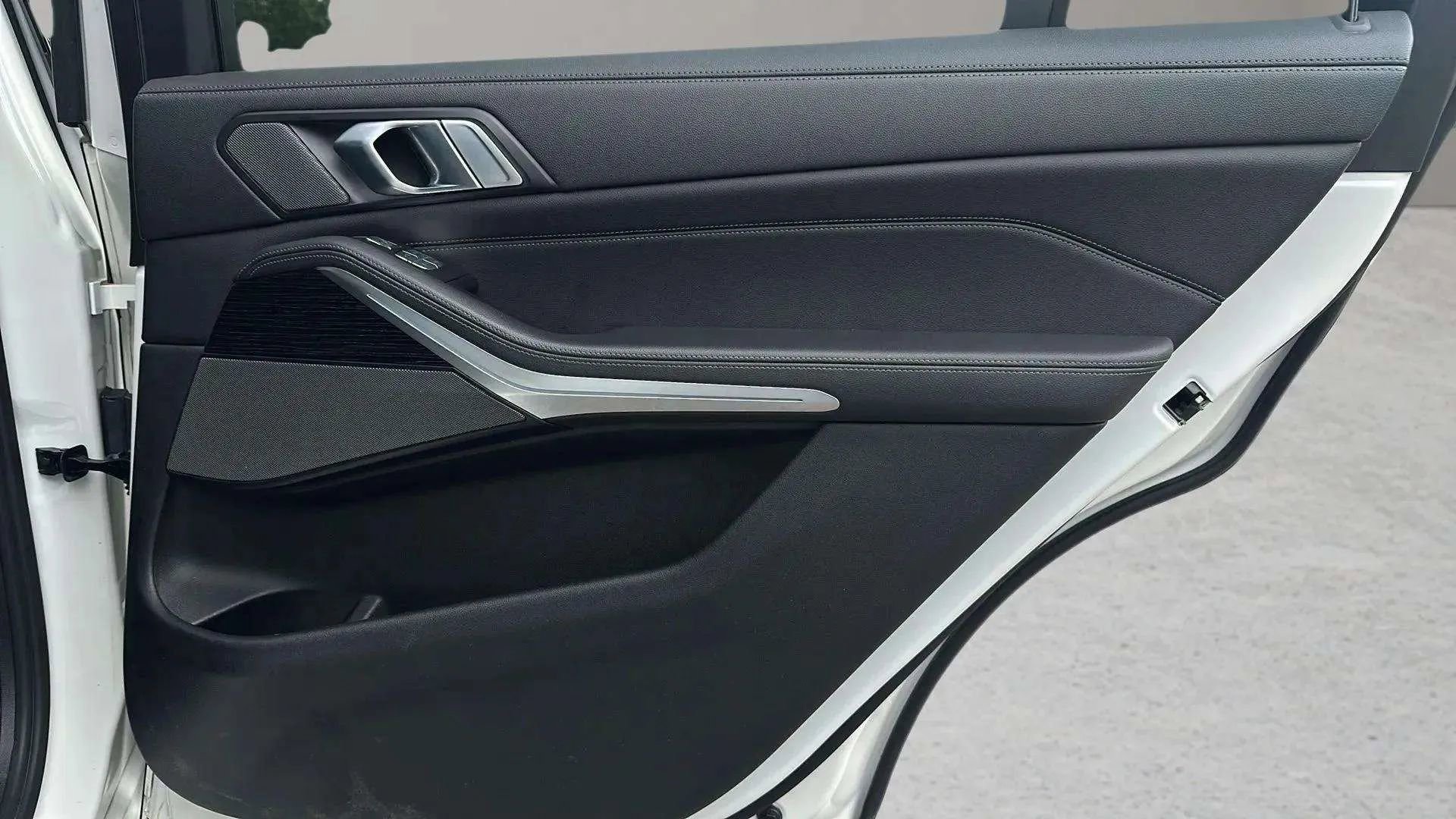 Used 2020 BMW X7 xDrive40i w/ M Sport Package image 24