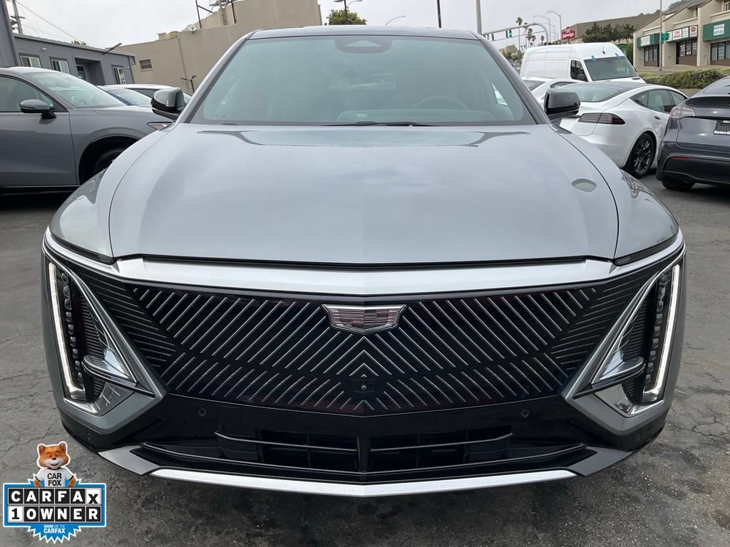 Used 2024 Cadillac Lyriq Luxury AWD/4WD image 2