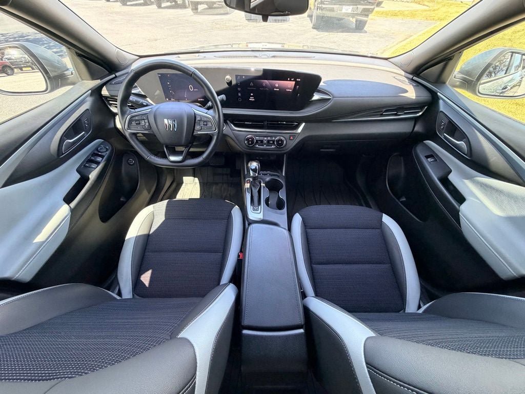 Used 2024 Buick Envista Preferred w/ Convenience I Package image 18