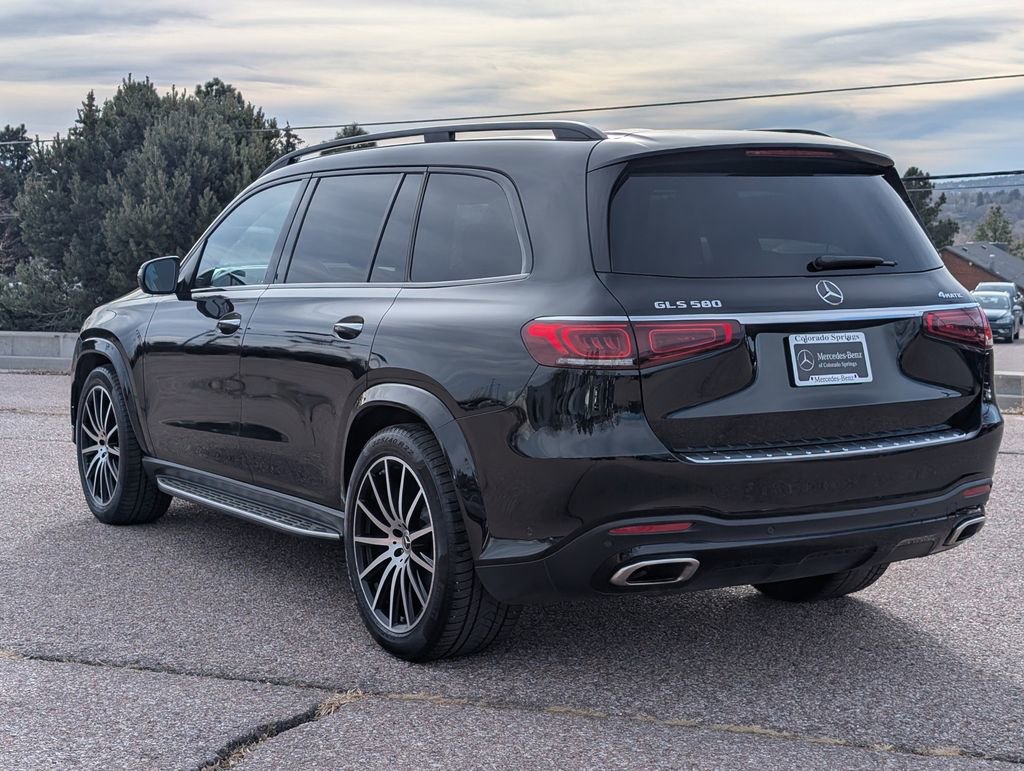 Used 2023 Mercedes-Benz GLS 580 4MATIC image 5