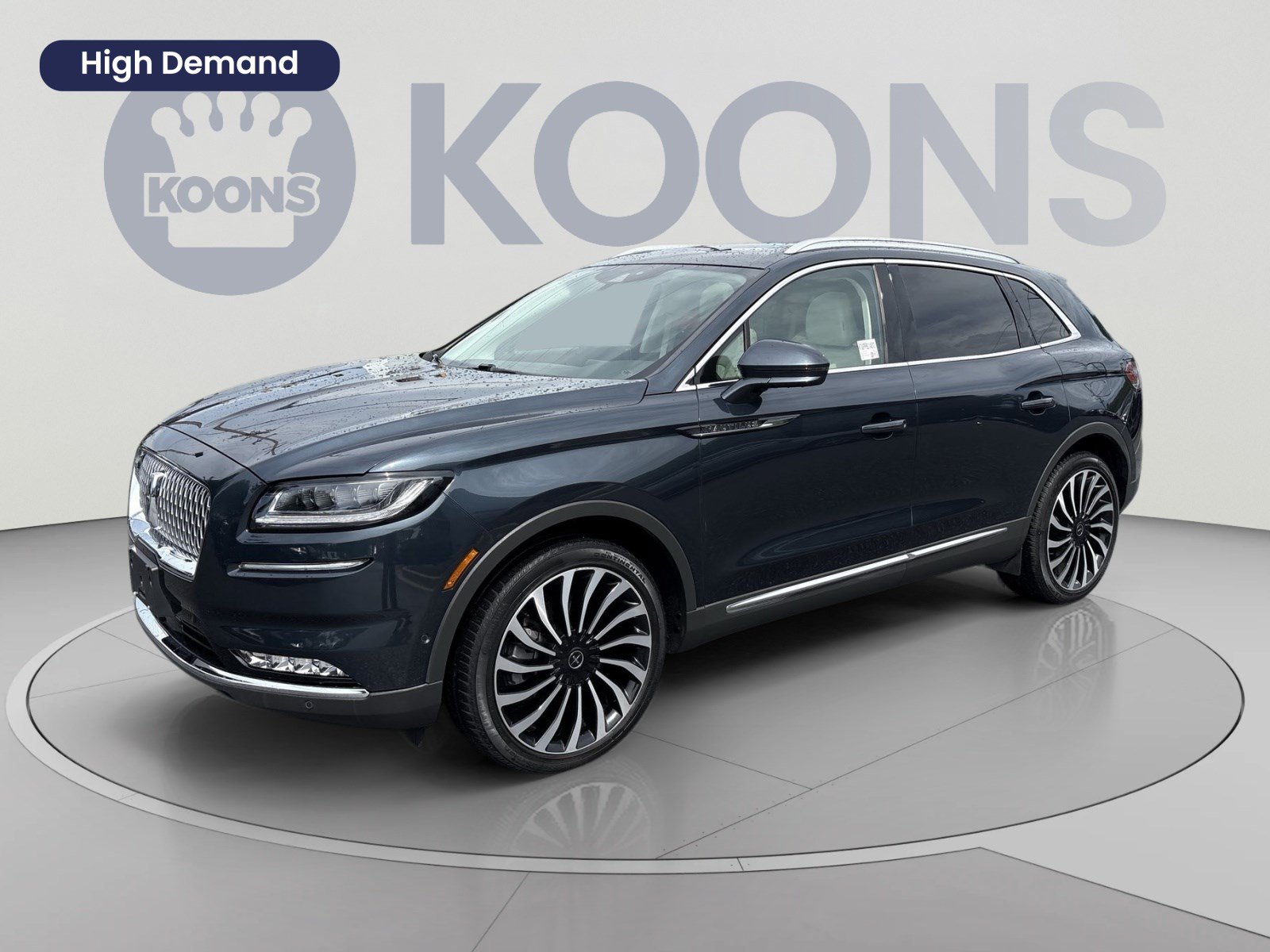 Used 2023 Lincoln Nautilus Black Label w/ Class II Trailer Tow Package AWD/4WD image 1