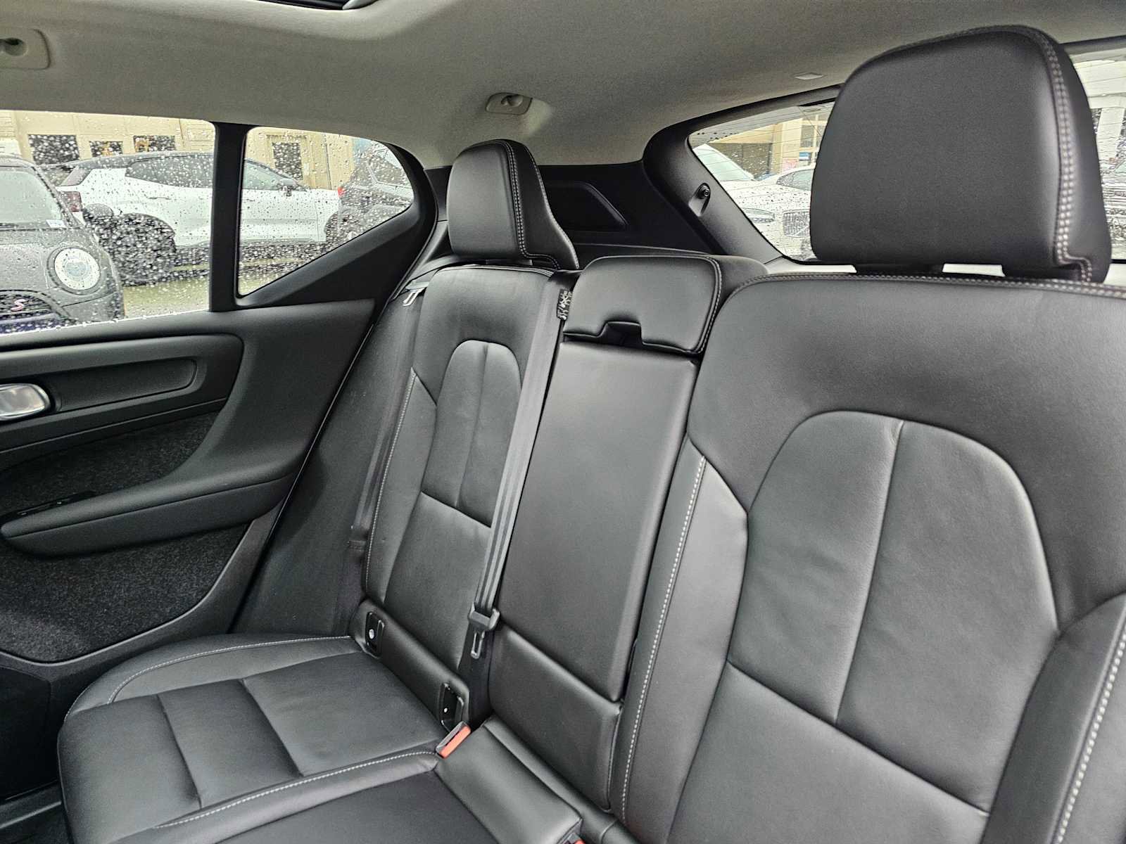 Certified 2025 Volvo XC40 B5 Core w/ Protection Package Premier image 20