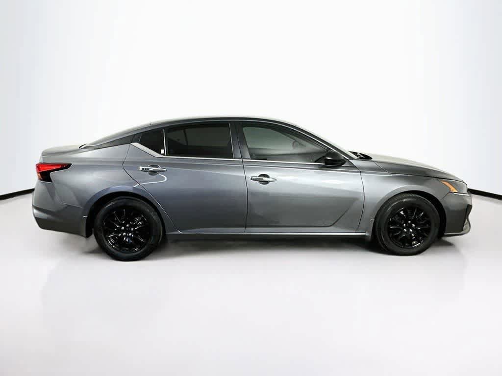 Used 2024 Nissan Altima 2.5 S FWD image 24