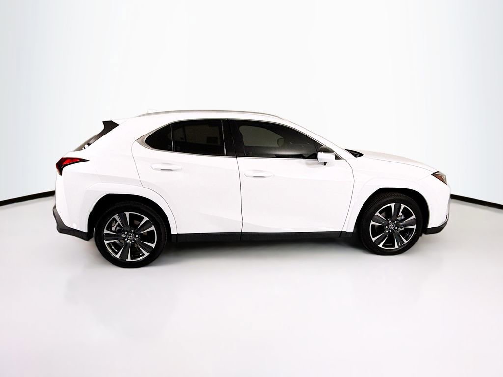 New 2026 Lexus UX 300h AWD image 4