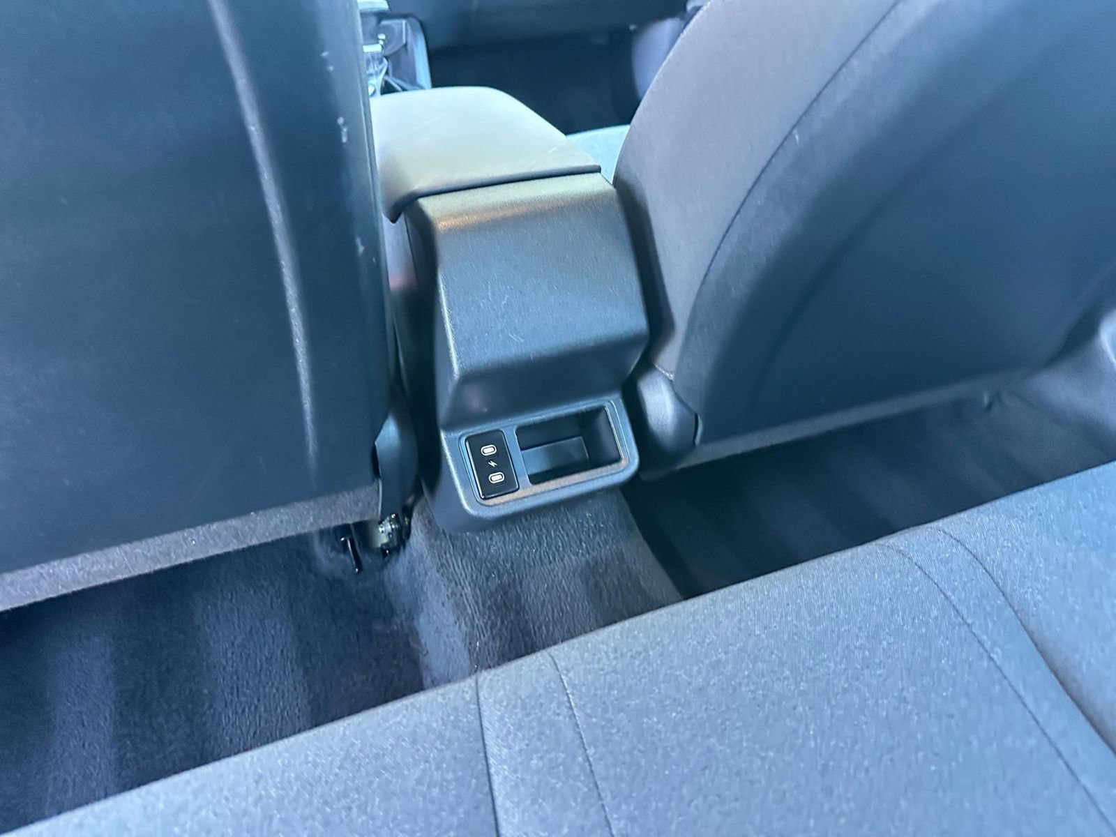 Used 2025 Kia K4 LXS image 25