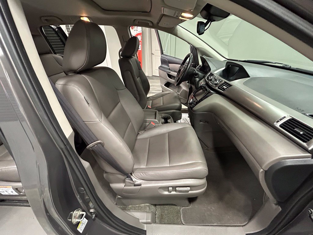 Used 2016 Honda Odyssey EX-L image 38