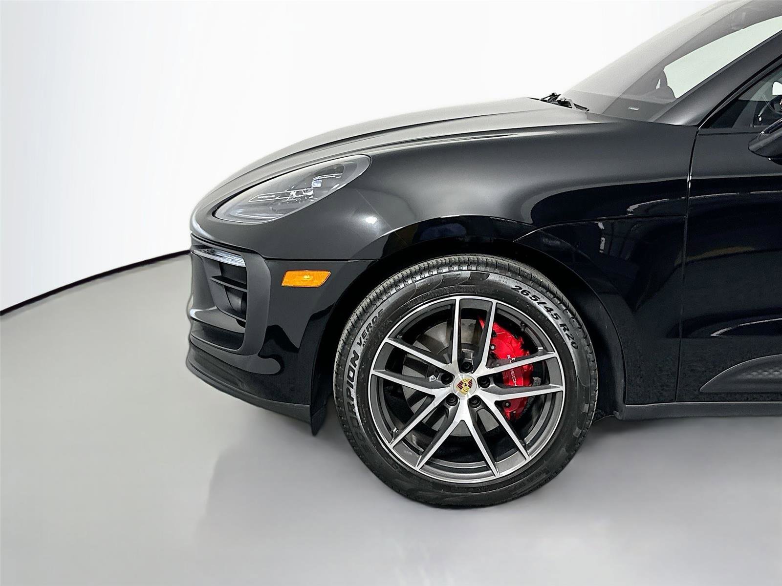 Certified 2025 Porsche Macan S AWD/4WD image 11