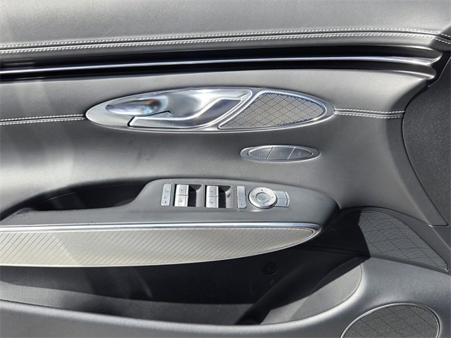 Certified 2023 Genesis GV70 2.5T w/ Sport Prestige Package image 27