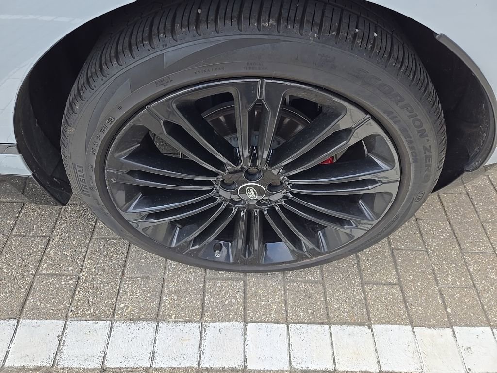 Used 2024 Land Rover Range Rover Velar Dynamic SE image 9