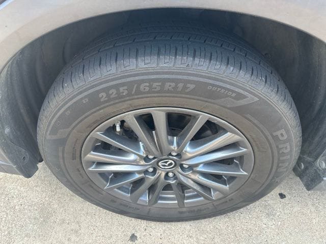 Used 2019 MAZDA CX-5 Touring FWD image 4