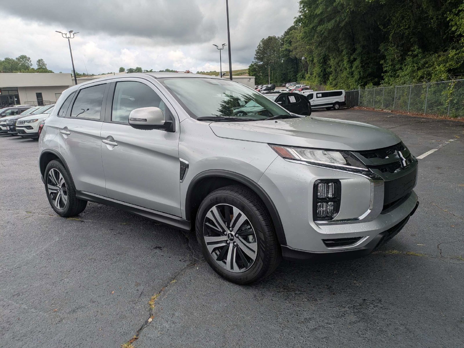 Used 2026 Mitsubishi Outlander Sport SE AWD/4WD image 2