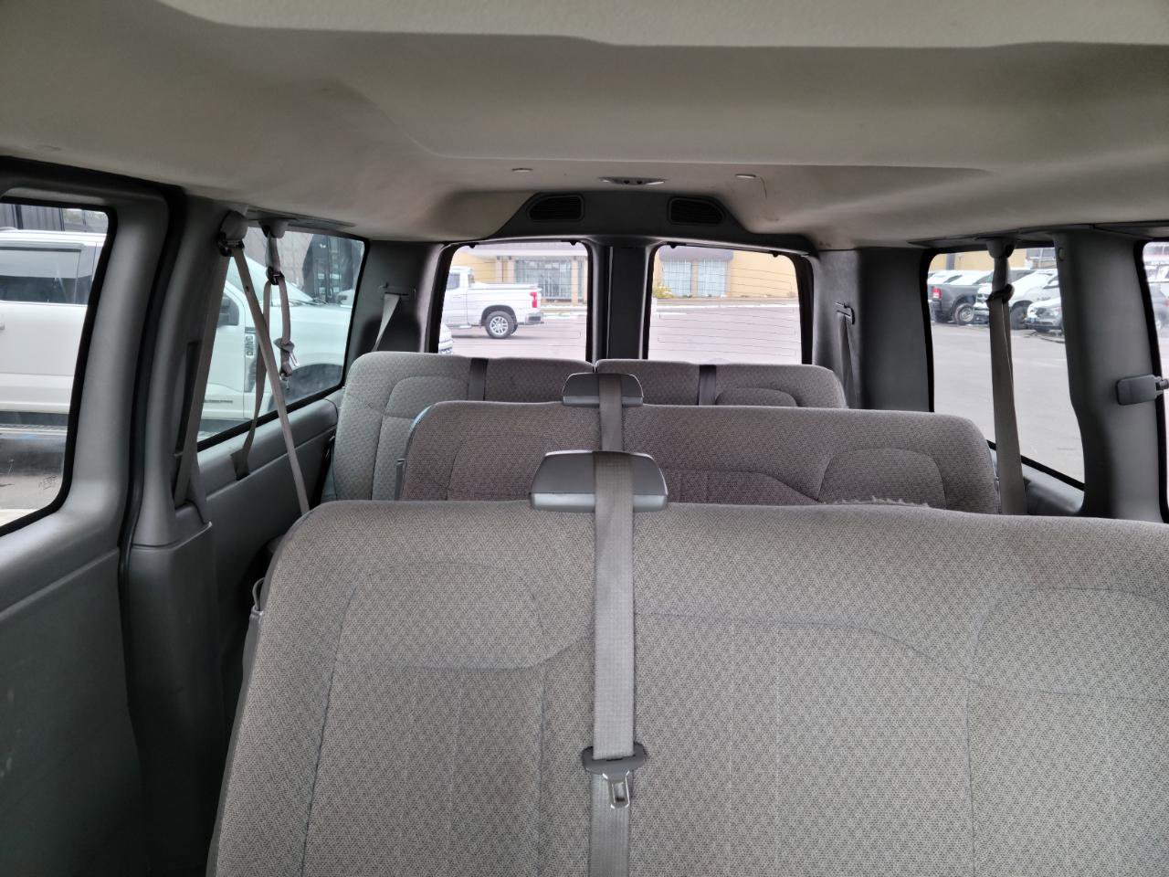 Used 2016 GMC Savana 2500 LS RWD image 11
