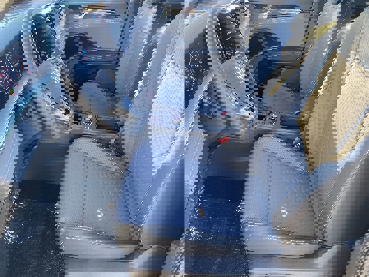 New 2026 Volkswagen Tiguan SE R-Line image 15