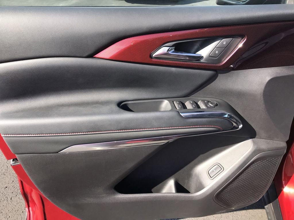 Used 2025 Chevrolet Traverse Z71 image 13