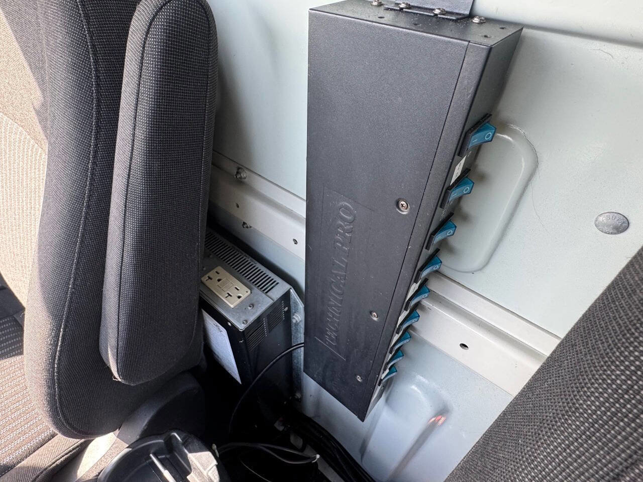 Used 2015 Ford Transit 250 130 Low Roof image 19
