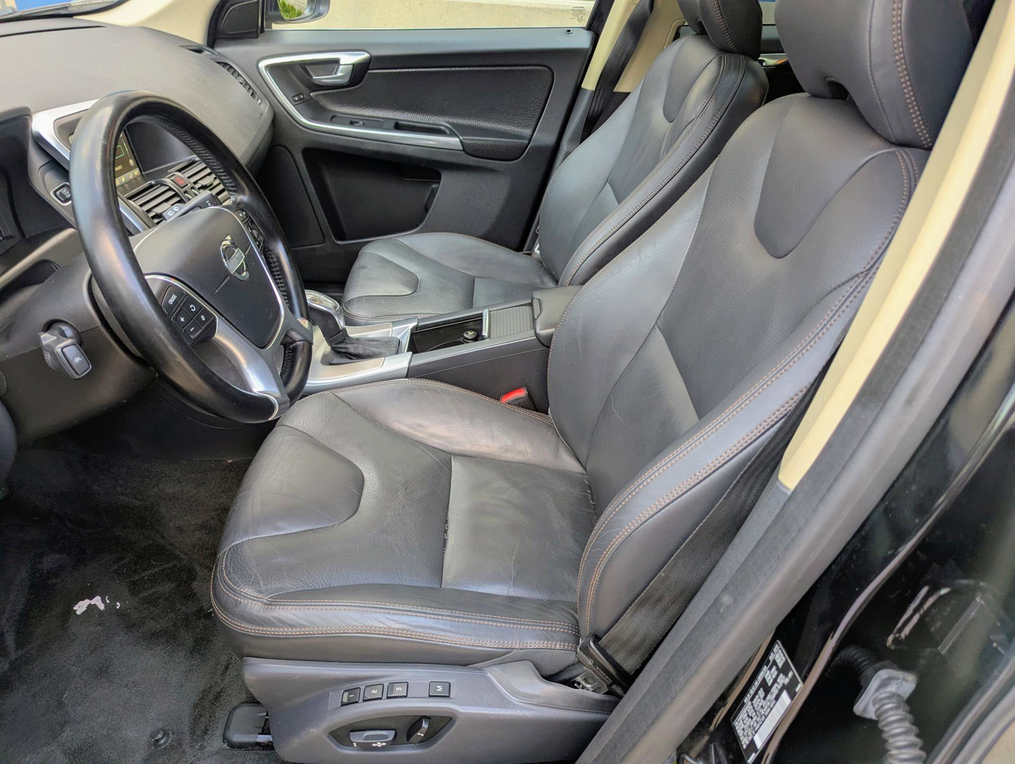 Used 2013 Volvo XC60 T6 AWD/4WD image 5
