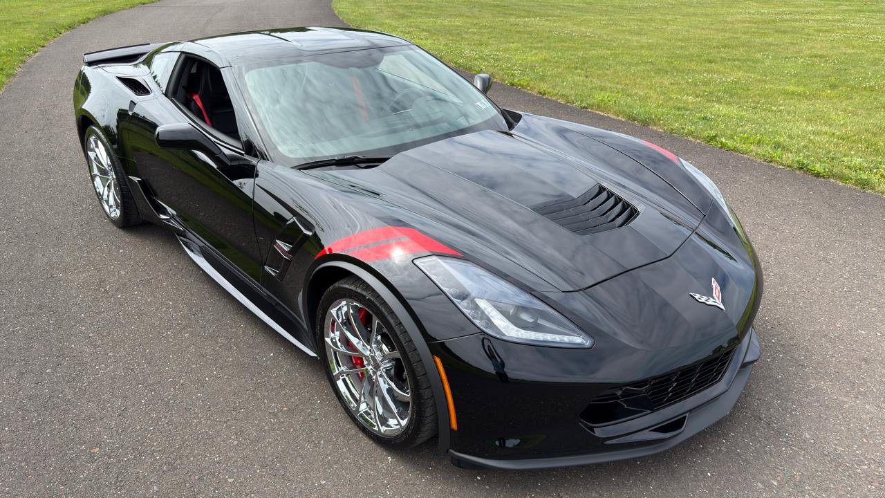 Used 2019 Chevrolet Corvette Grand Sport RWD image 13