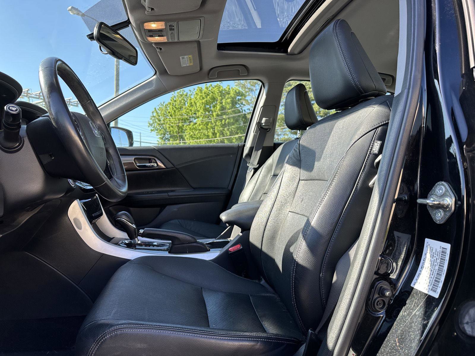 Used 2016 Honda Accord EX-L image 11